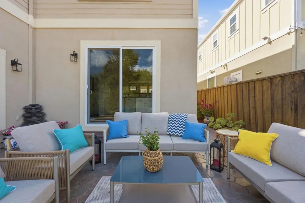302 Creekside Village Drive Los Gatos, CA 95032