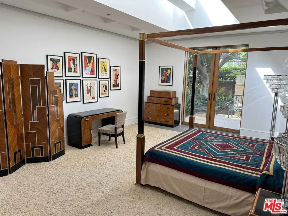 10375 Wilshire Boulevard #1B Los Angeles, CA 90024