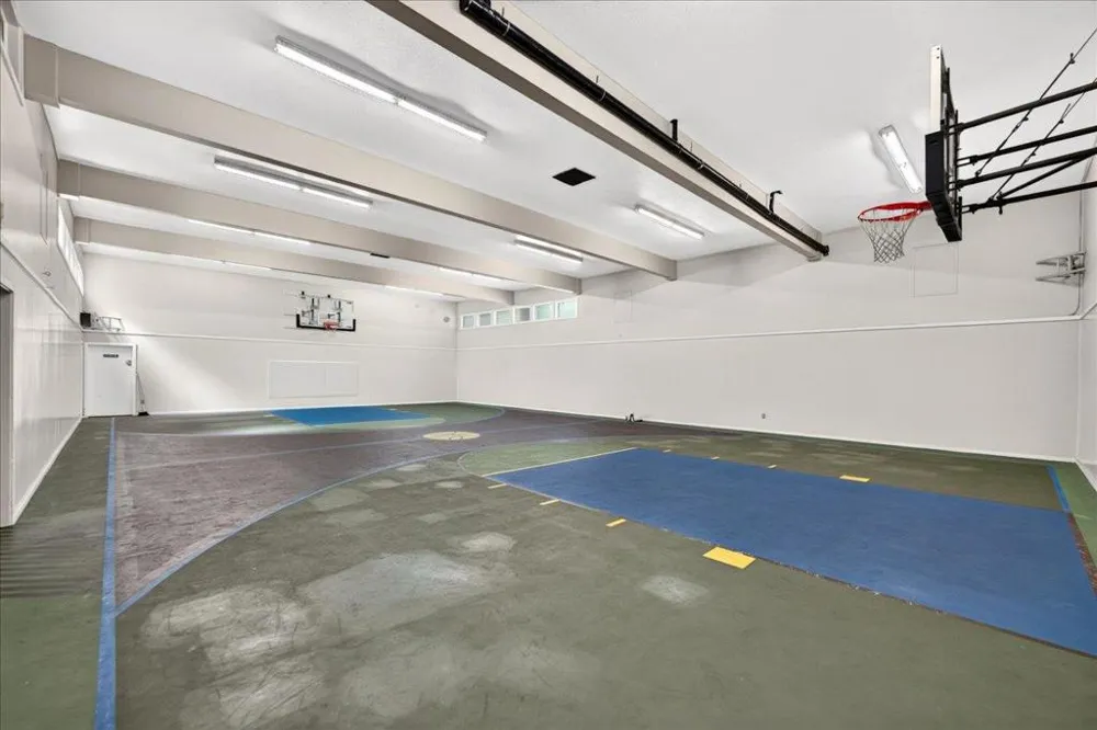 304 Tradewinds Drive #1 San Jose, CA 95123