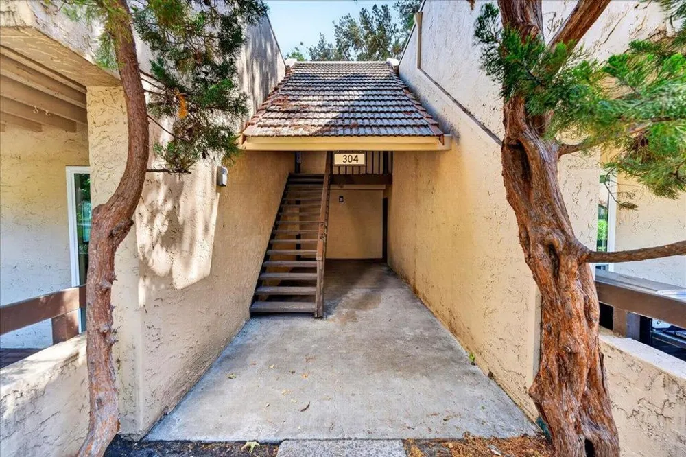 304 Tradewinds Drive #1 San Jose, CA 95123