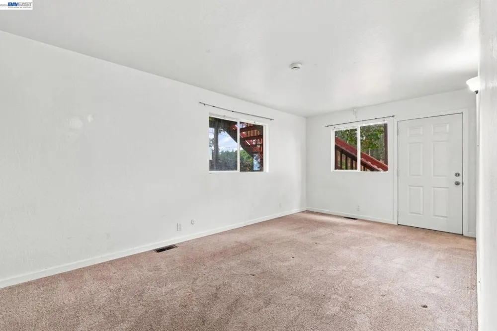 1210 Highland Blvd Hayward, CA 94542