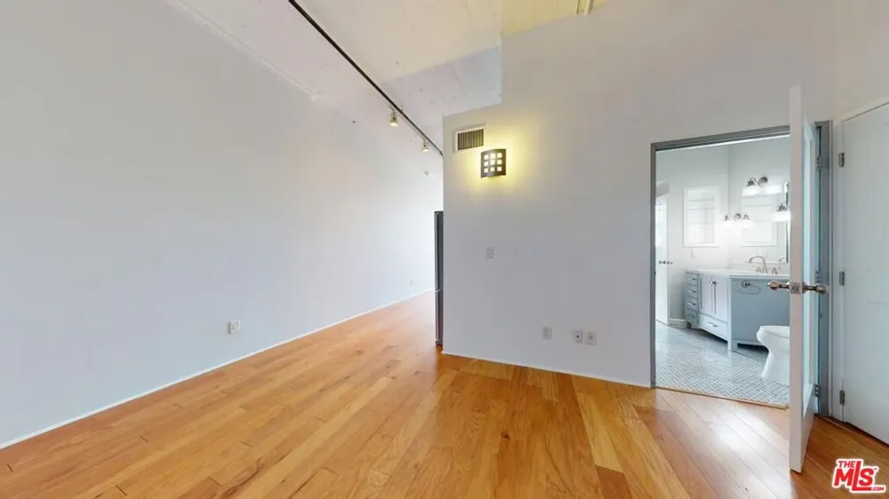 420 S San Pedro Street #421 Los Angeles, CA 90013