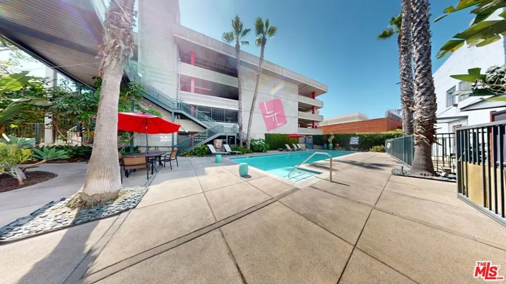 420 S San Pedro Street #421 Los Angeles, CA 90013