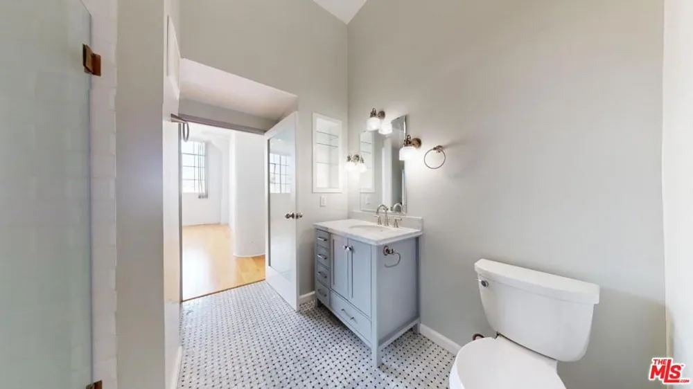 420 S San Pedro Street #421 Los Angeles, CA 90013
