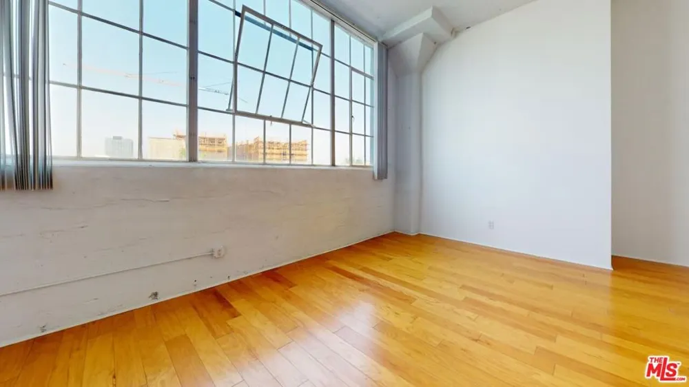 420 S San Pedro Street #421 Los Angeles, CA 90013