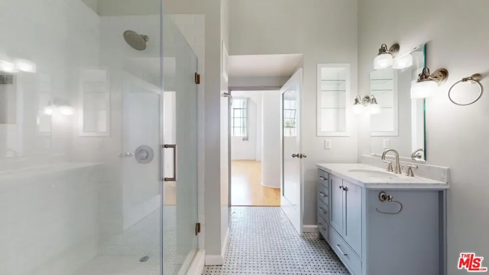 420 S San Pedro Street #421 Los Angeles, CA 90013