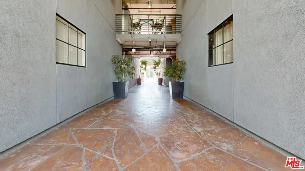 420 S San Pedro Street #421 Los Angeles, CA 90013