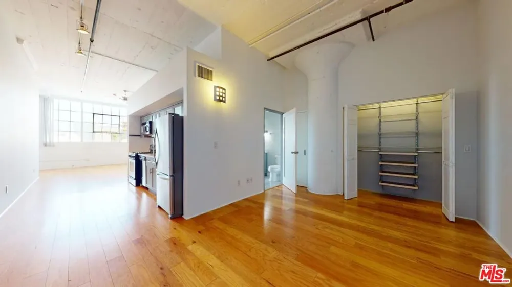 420 S San Pedro Street #421 Los Angeles, CA 90013