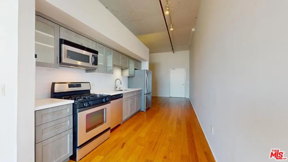 420 S San Pedro Street #421 Los Angeles, CA 90013
