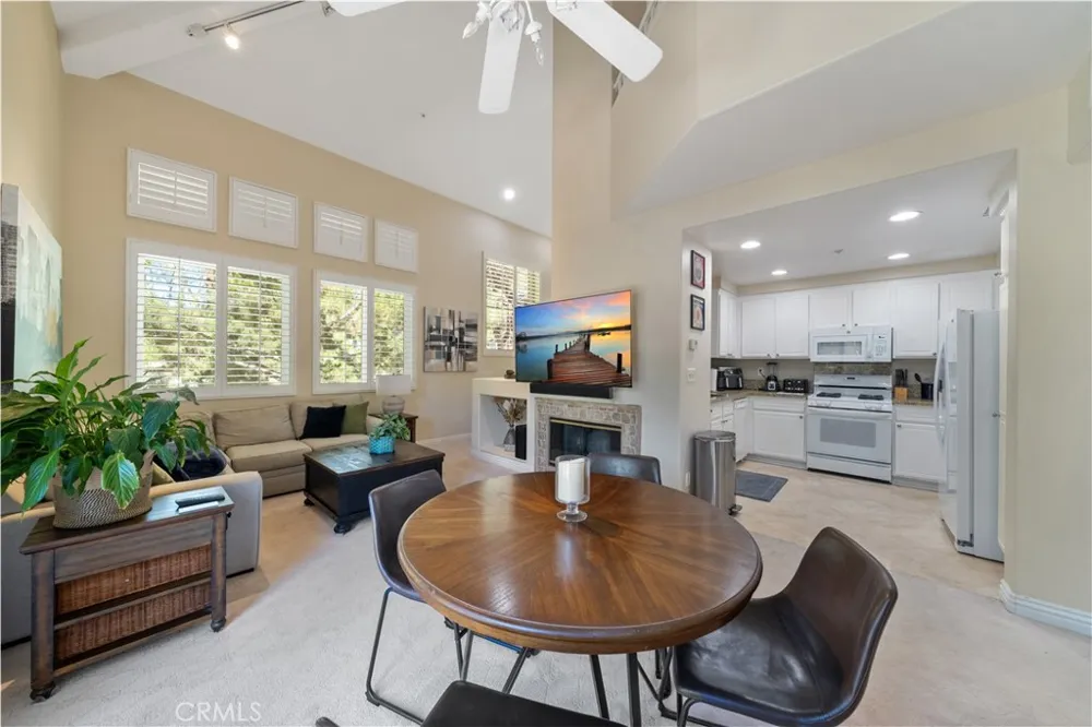 2645 Dietrich Tustin, CA 92782