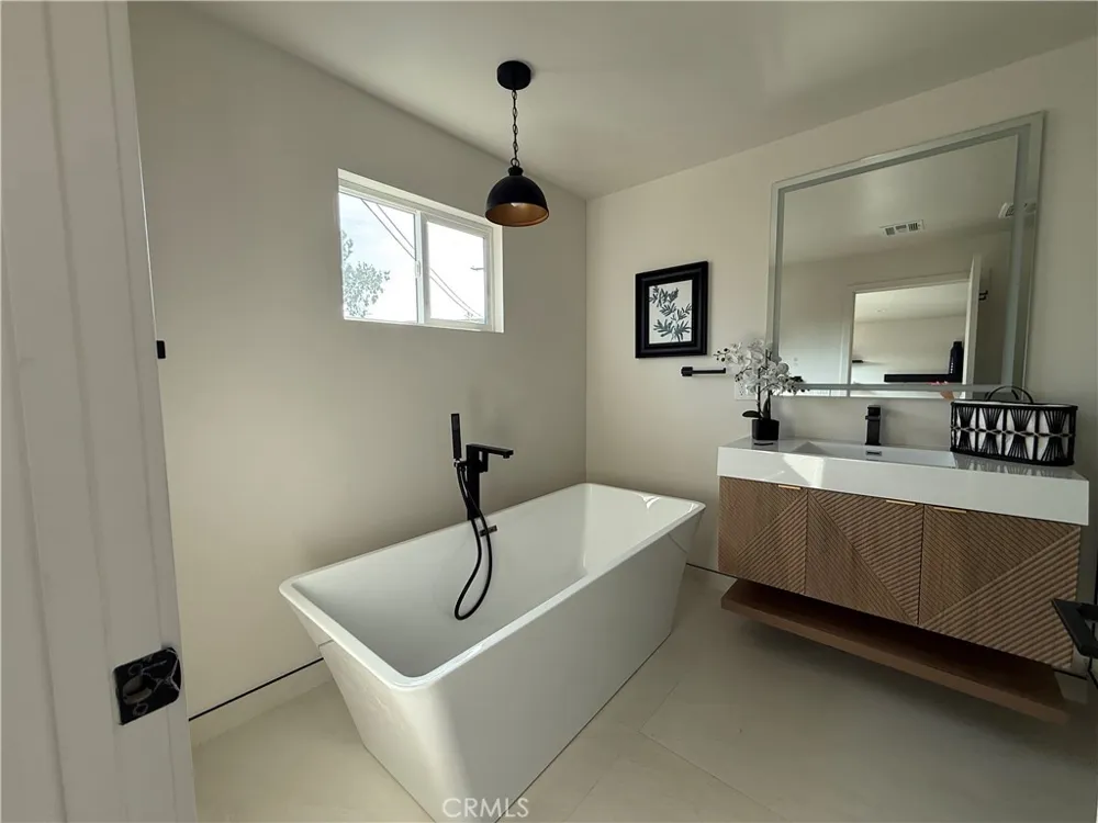 605 W Gaillard Street Glendora, CA 91740