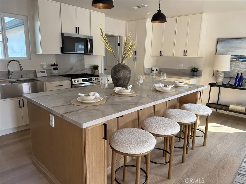 605 W Gaillard Street Glendora, CA 91740