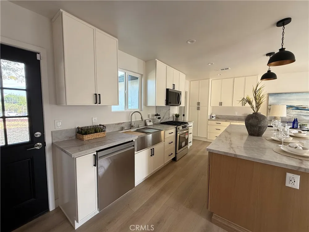 605 W Gaillard Street Glendora, CA 91740