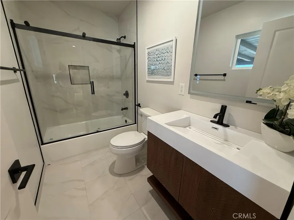 605 W Gaillard Street Glendora, CA 91740