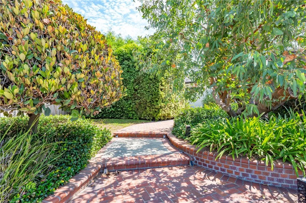1102 Randall Avenue La Habra, CA 90631