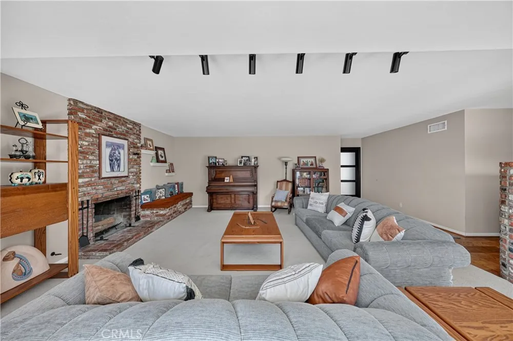 1102 Randall Avenue La Habra, CA 90631