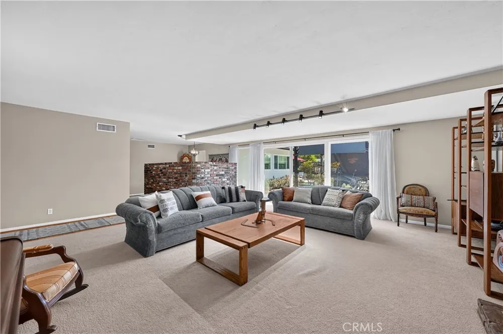 1102 Randall Avenue La Habra, CA 90631