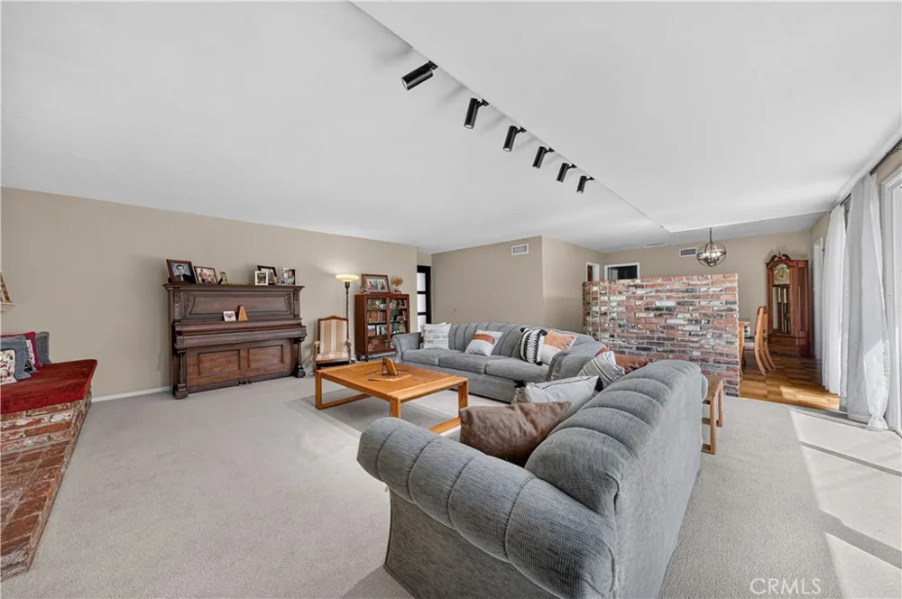 1102 Randall Avenue La Habra, CA 90631
