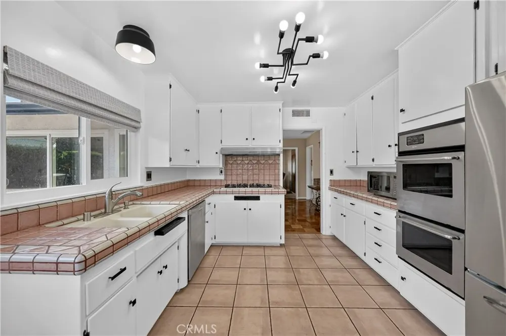 1102 Randall Avenue La Habra, CA 90631