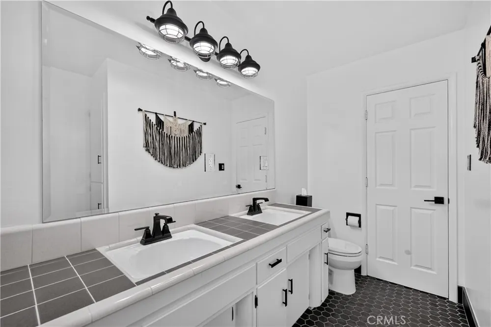 1102 Randall Avenue La Habra, CA 90631
