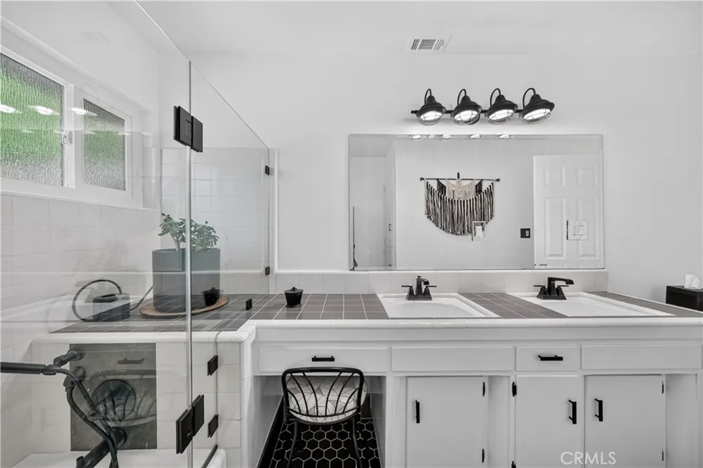 1102 Randall Avenue La Habra, CA 90631
