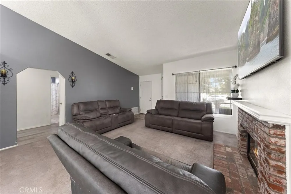 1137 Bautista Lane Colton, CA 92324