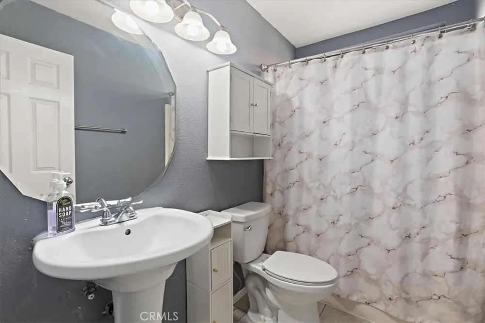 1137 Bautista Lane Colton, CA 92324