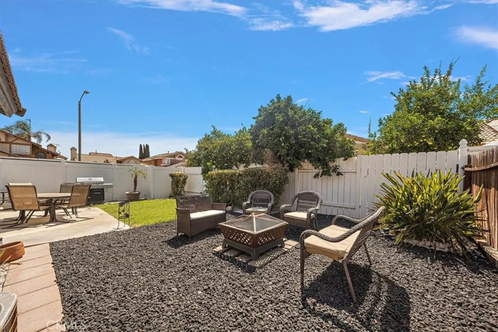 1137 Bautista Lane Colton, CA 92324