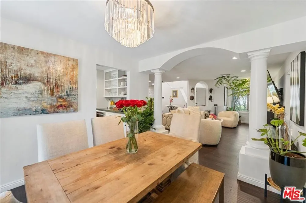 12834 Landale Street Studio City, CA 91604