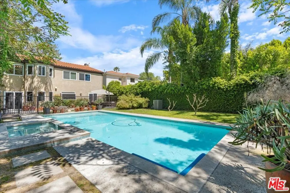 12834 Landale Street Studio City, CA 91604