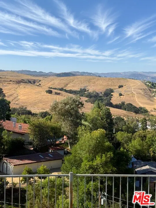 5552 Bill Cody Road Hidden Hills, CA 91302