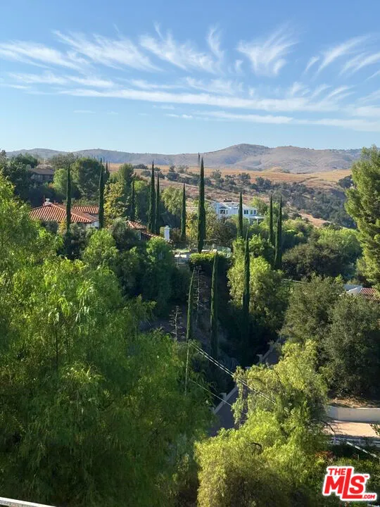 5552 Bill Cody Road Hidden Hills, CA 91302