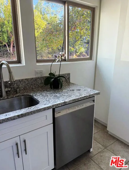 5552 Bill Cody Road Hidden Hills, CA 91302