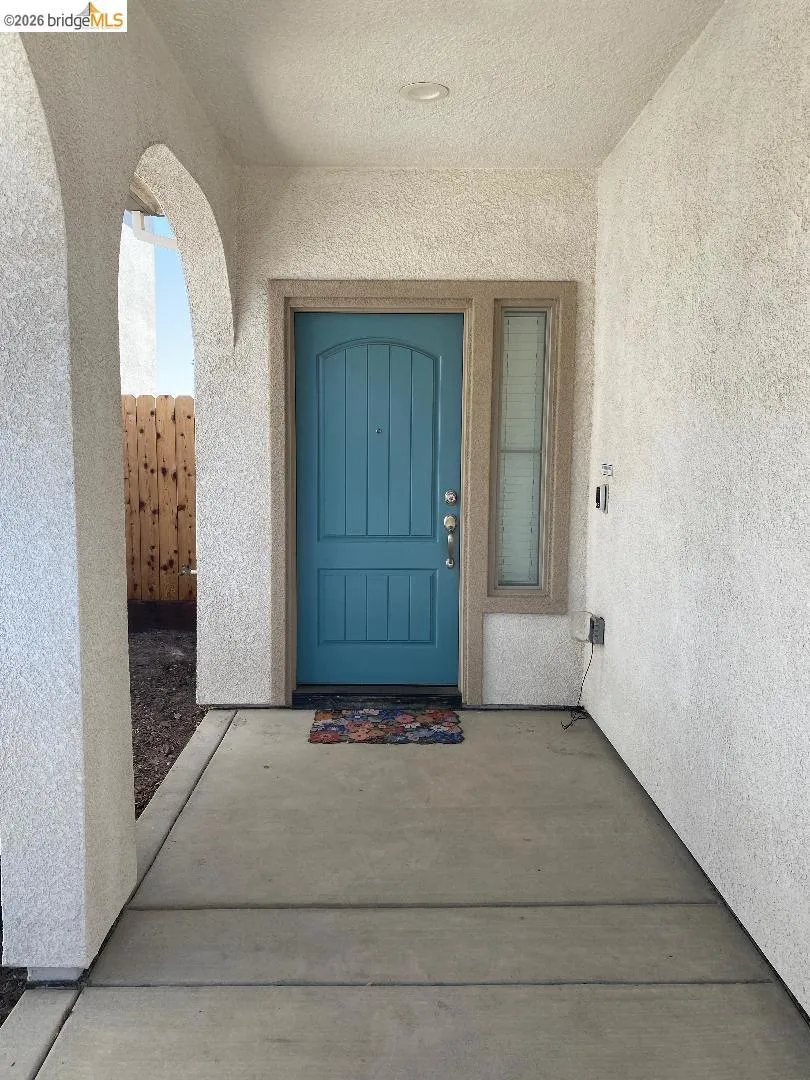 3636 Landmark Cir Modesto, CA 95356