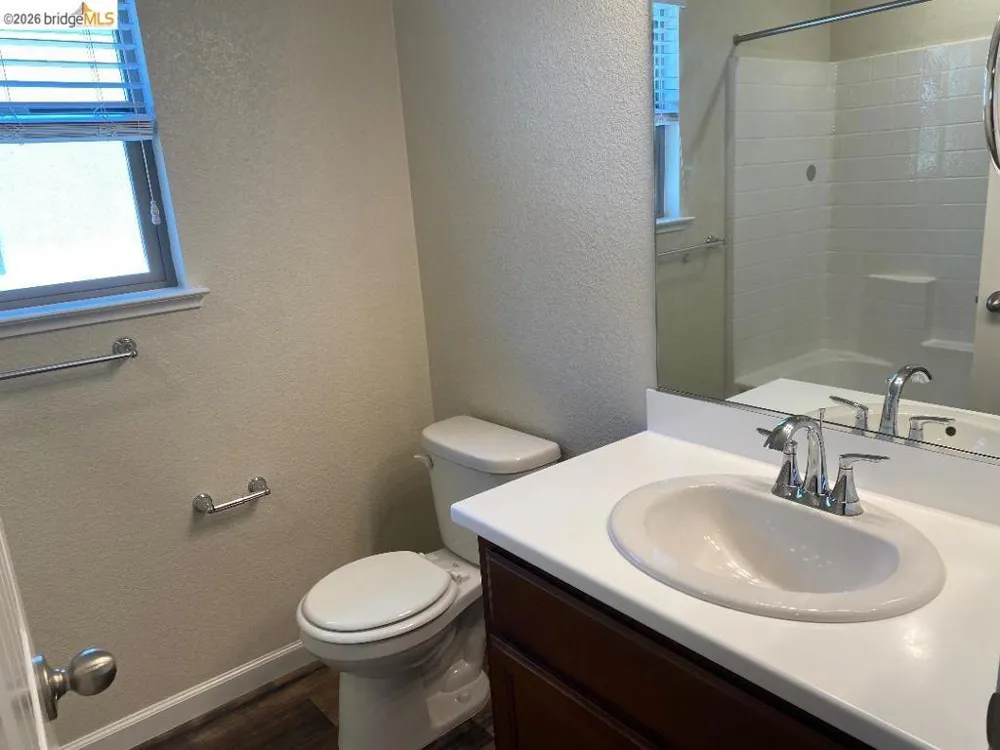 3636 Landmark Cir Modesto, CA 95356