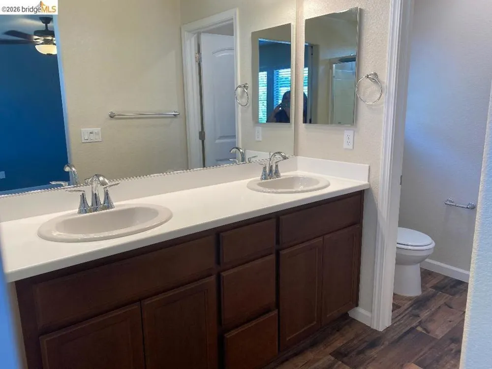3636 Landmark Cir Modesto, CA 95356