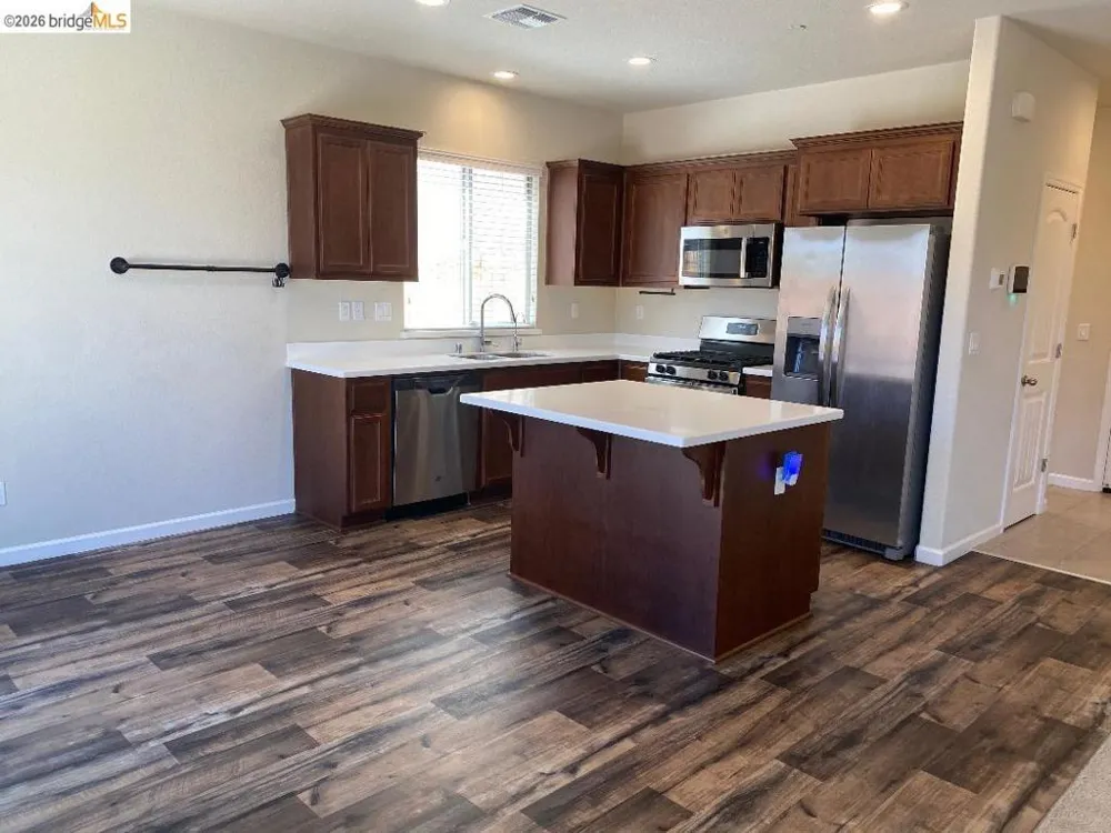 3636 Landmark Cir Modesto, CA 95356