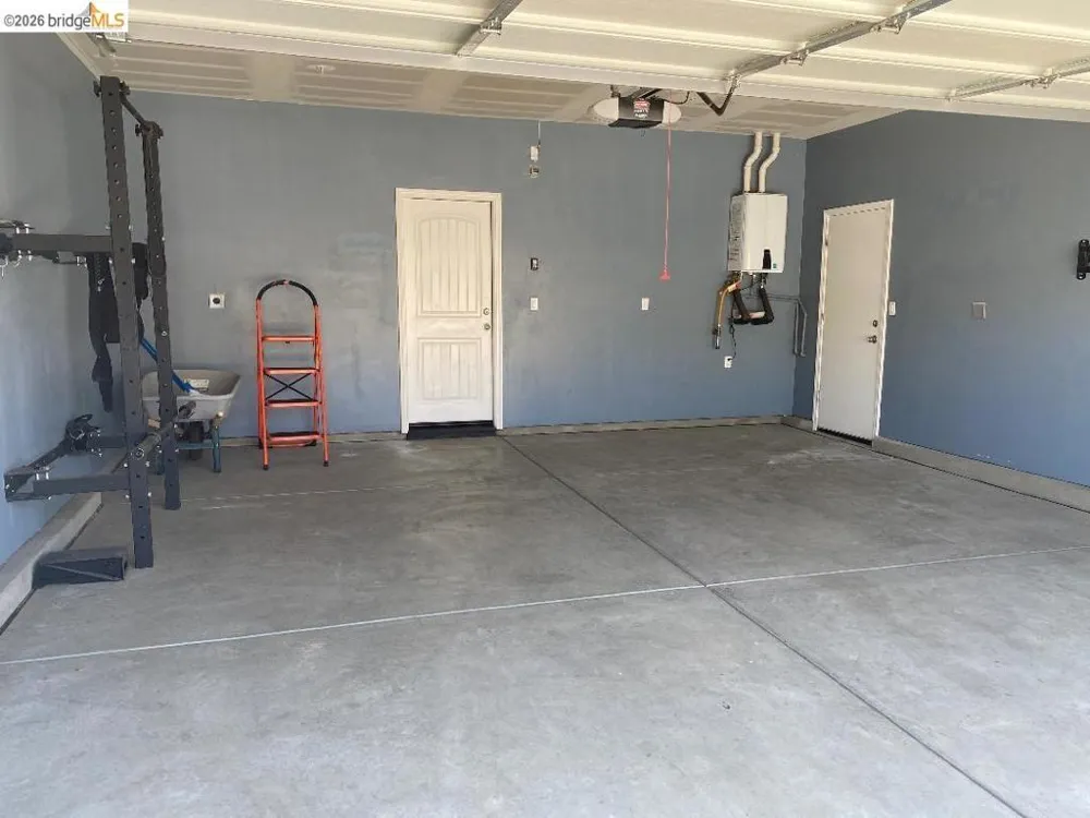 3636 Landmark Cir Modesto, CA 95356