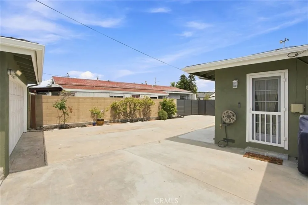 14302 San Ardo La Mirada, CA 90638