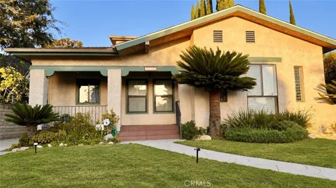 1122 Isabel Street