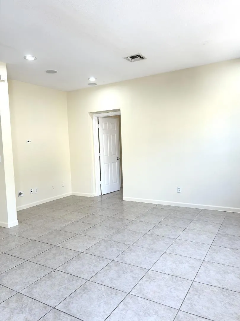 4863 Watseka Way Sacramento, CA 95835