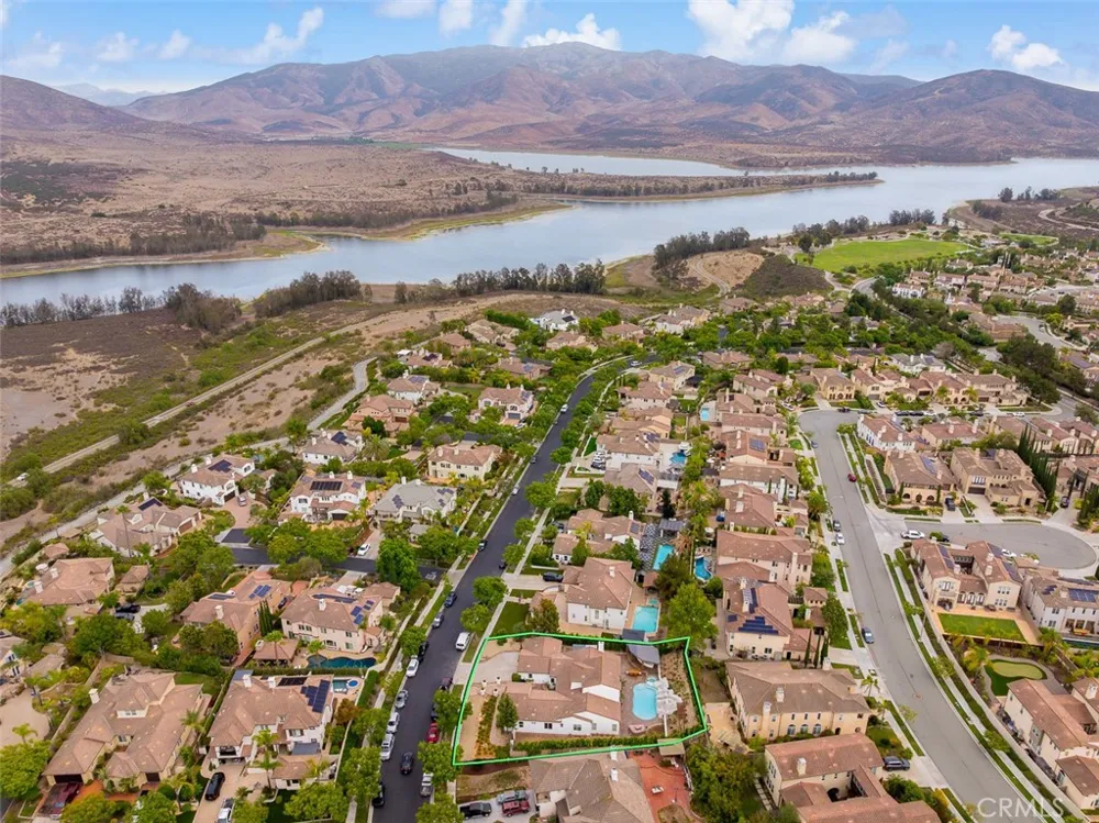 1328 N Paradise Ridge Way Chula Vista, CA 91915