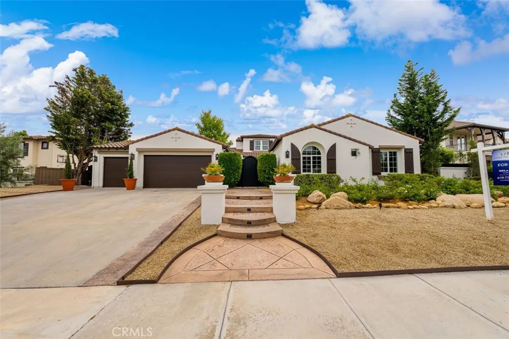 1328 N Paradise Ridge Way Chula Vista, CA 91915