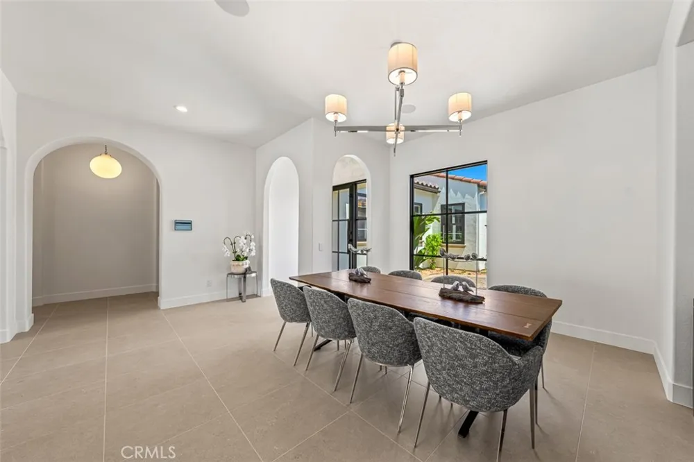 1328 N Paradise Ridge Way Chula Vista, CA 91915
