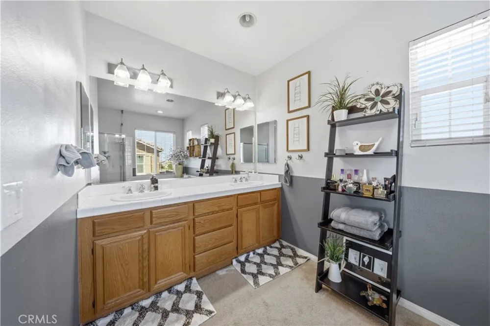 36426 50th E Palmdale, CA 93552