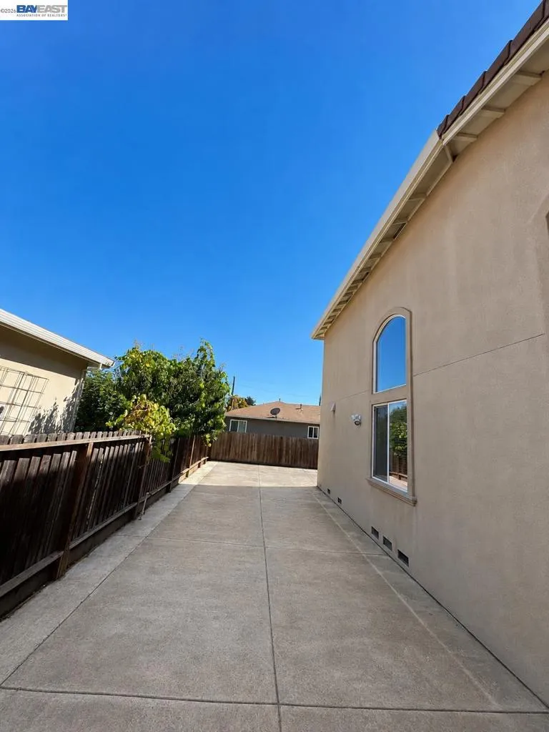3635 Corte Rubiolo Castro Valley, CA 94546