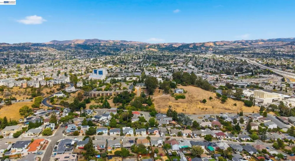 17119 Rolando Ave Castro Valley, CA 94546