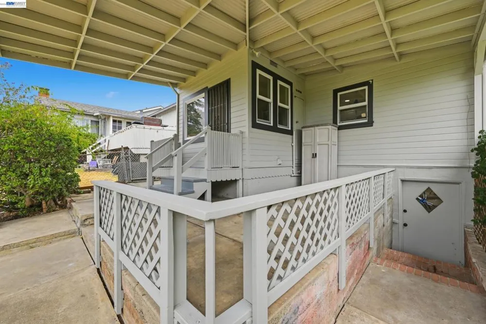 17119 Rolando Ave Castro Valley, CA 94546