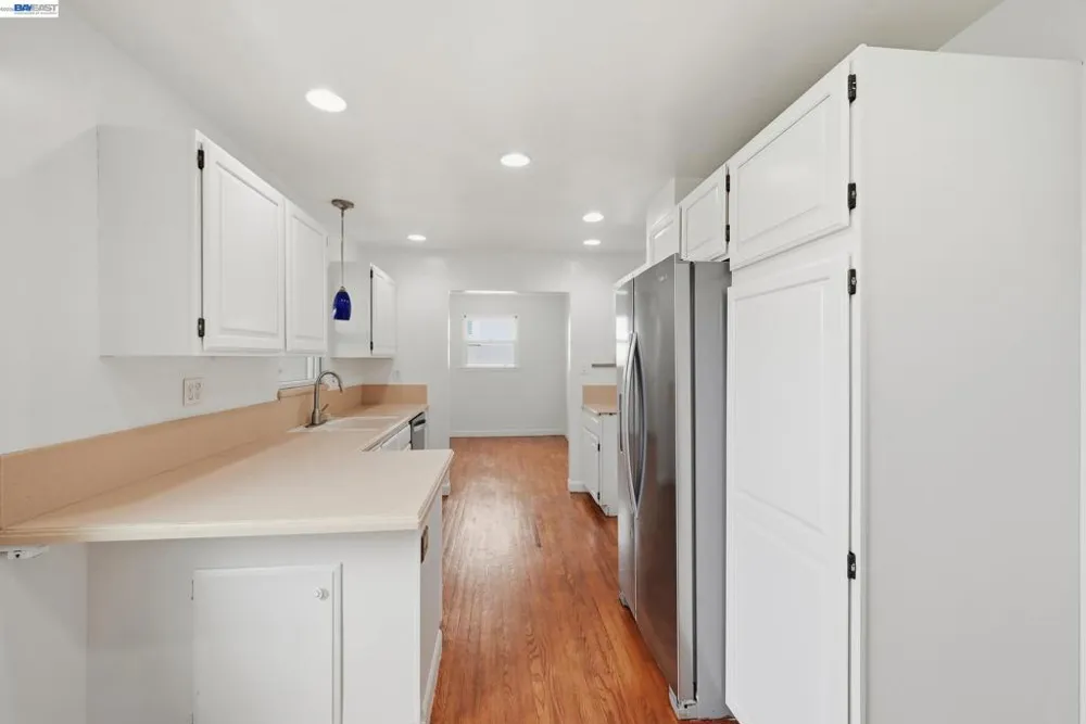 17119 Rolando Ave Castro Valley, CA 94546