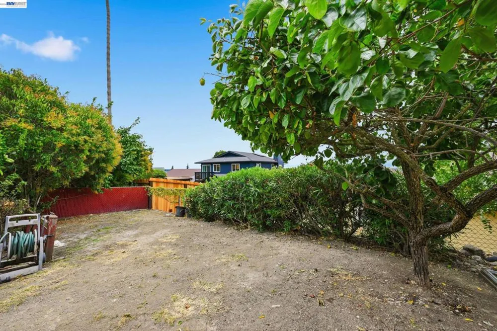 17119 Rolando Ave Castro Valley, CA 94546